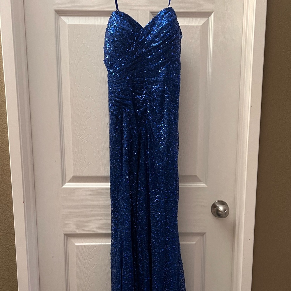 Prom style dress blue sparkly size 6